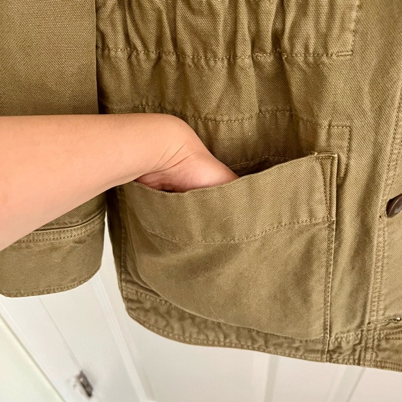 EVERLANE Cinchable Chore Jacket in Walnut - Picture 5 of 8